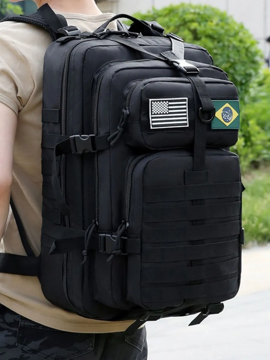 MOCHILA IMPERMEÁVEL E REFORÇADA PRA TUA ROTINA