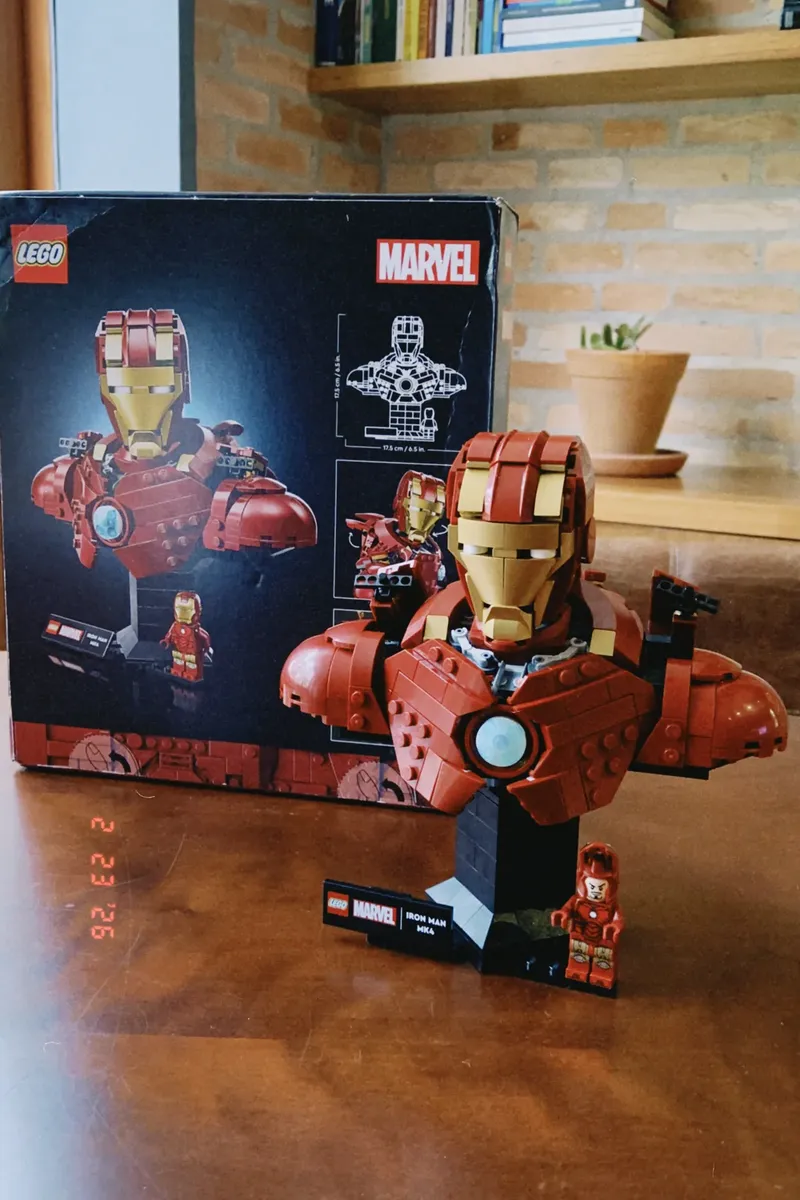 BUSTO DO IRON MAN PRA DEIXAR DE DECORAÇÃO NA ESTANTE
