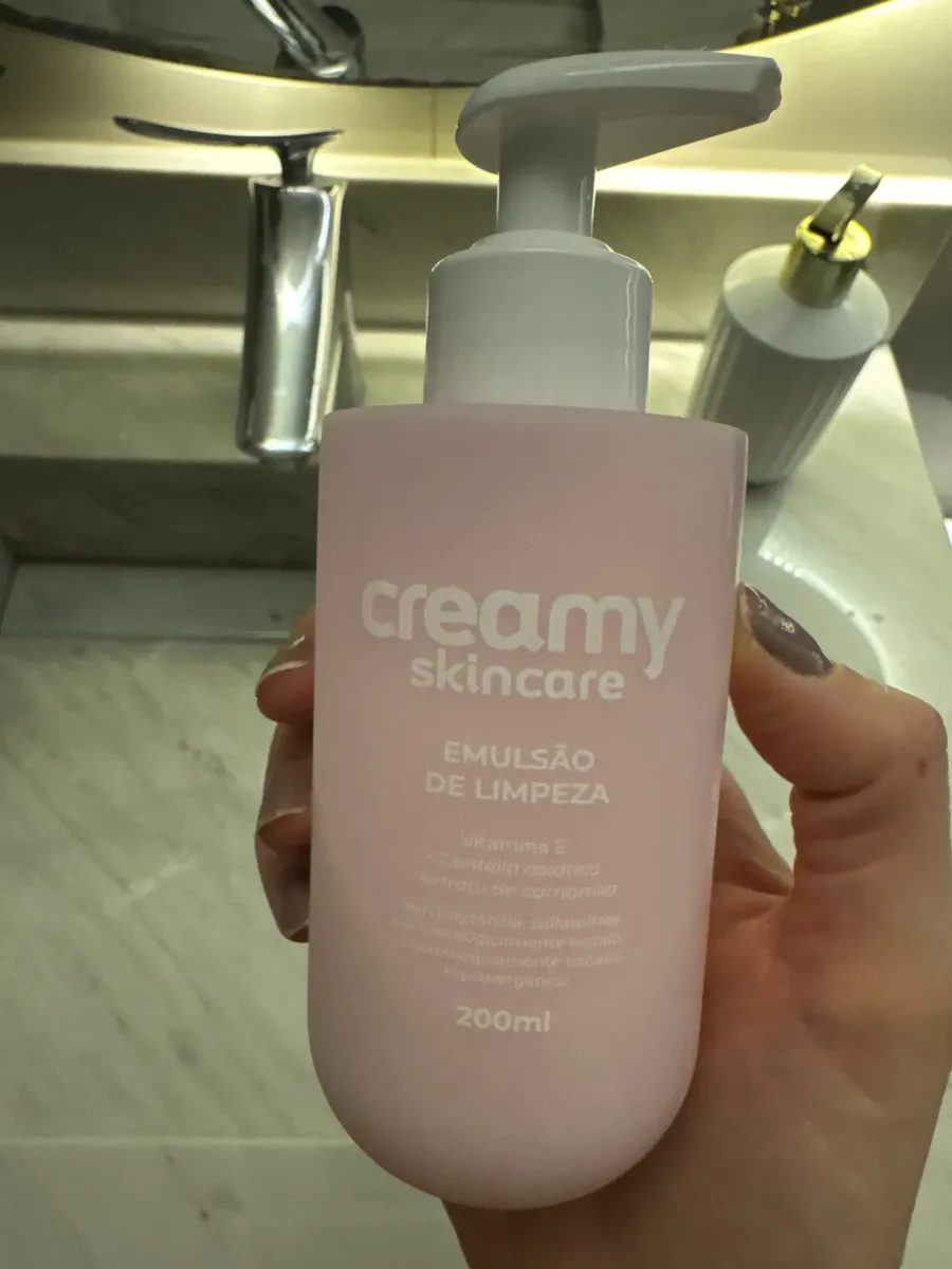 CREAMY NÃO BRINCA EM SERVIÇO 🫧