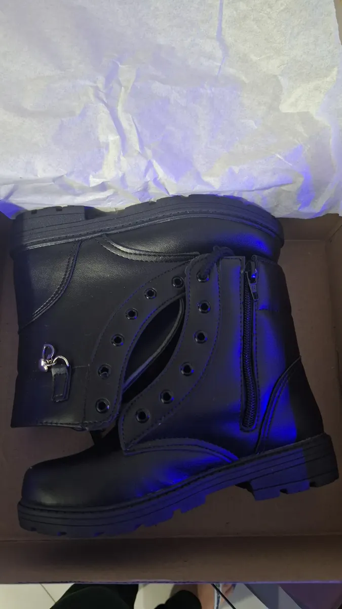 ESSA BOTINHA TÁ UM CHARME 👢