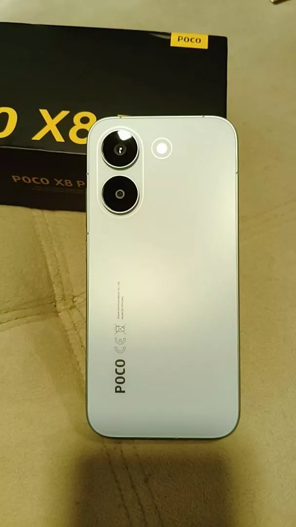 POCO É POCO 📱