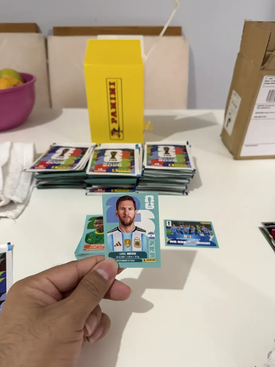 O ÁLBUM NÃO SE COMPLETA SOZINHO ⚽