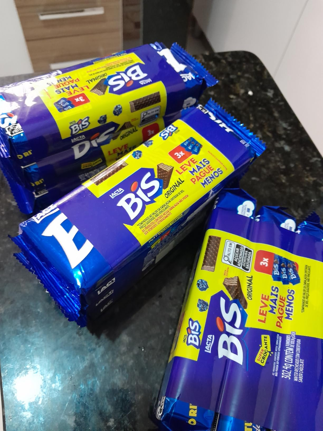 TRÊS CAIXAS E AINDA VAI FALTAR 🍫