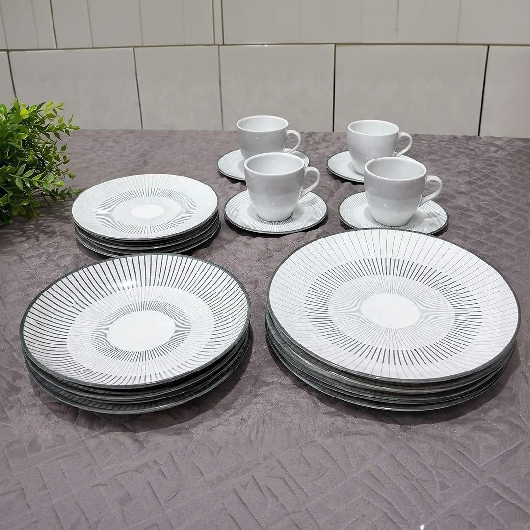 MESA POSTA DE OUTRO NÍVEL 🍽️