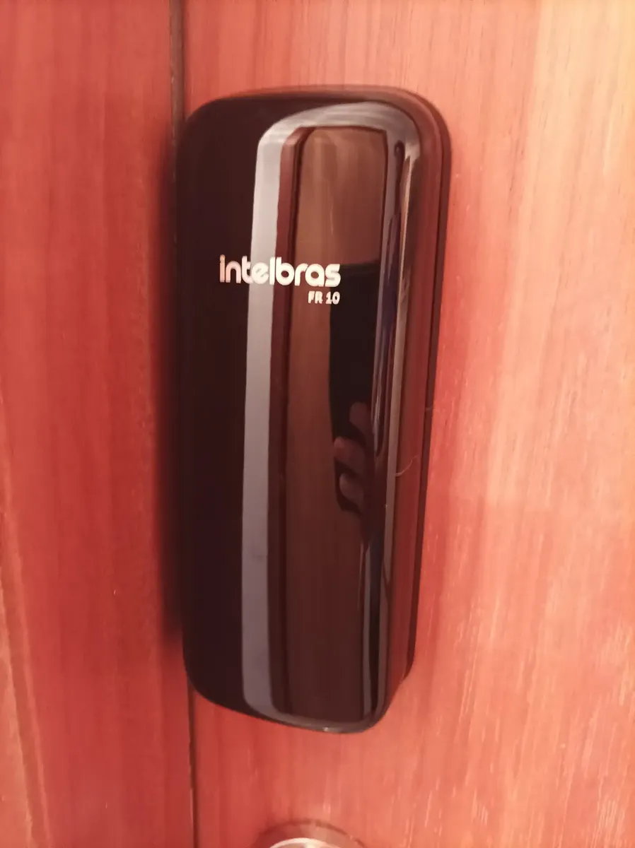 Fechadura Digital de Sobrepor com Senha FR 10 Preto Intelbras