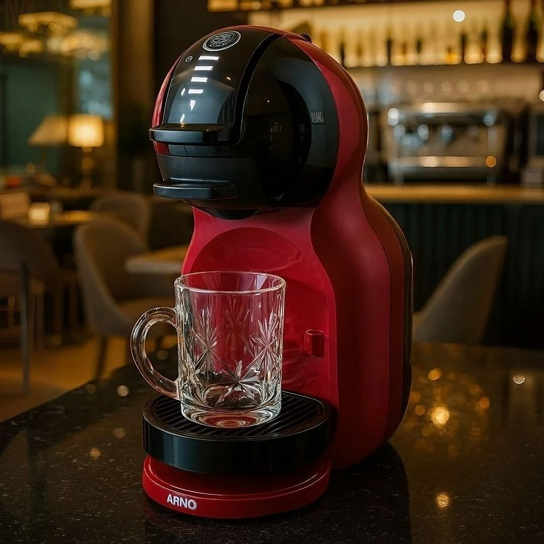 Cafeteira Nescafé Dolce Gusto Mini Me Vermelha e Preta
