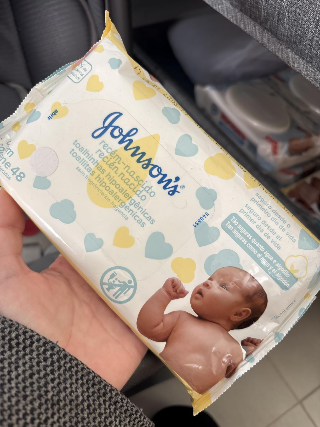 Lenços Umedecidos JOHNSON'S® Baby Recém Nascido | 48 unidades