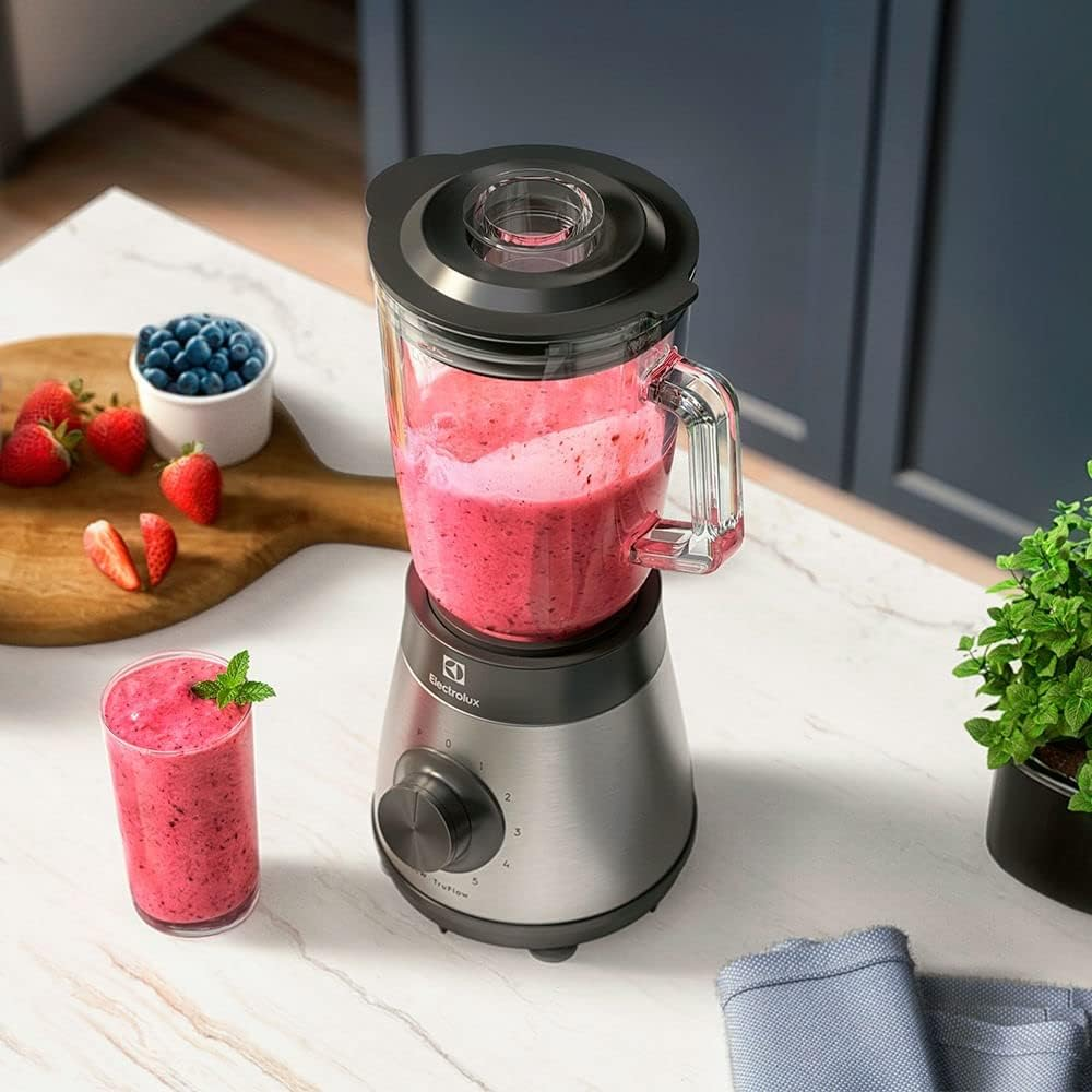 Electrolux Liquidificador inox jarra de vidro resistente capacidade 1,5L 5 velocidades função pulsar 700W EBS30 127v