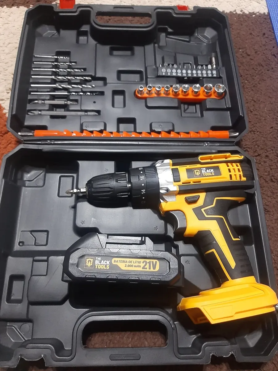 Parafusadeira E Furadeira Impacto The Black Tools Tb-21pw 3/8 Cor Amarelo Frequência 50/60 Hz