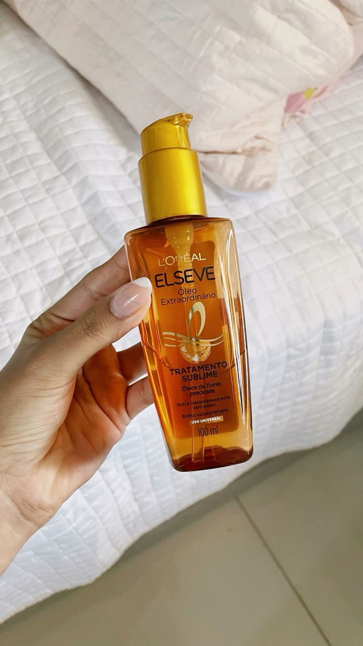 L'Oréal Paris Elseve Óleo Extraordinário Finalizador Capilar, Nutrição Profunda com 6 Óleos Preciosos, Anti-Frizz, Proteção Térmica até 230°C, Brilho Intenso para Todos os Tipos de Cabelo, 100ml