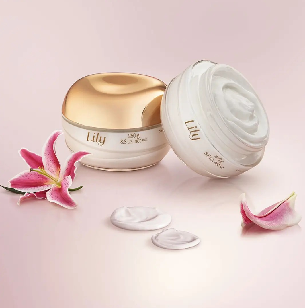Creme Acetinado Hidratante Corporal Lily O Boticário 250g