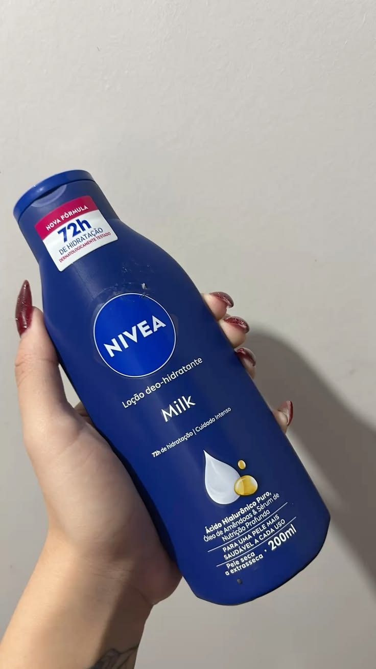 NIVEA Loção Deo-Hidratante Milk 200ml, Hidratação Profunda 72h, Corporal, Hialurônico Puro, Pele Seca e Extrasseca