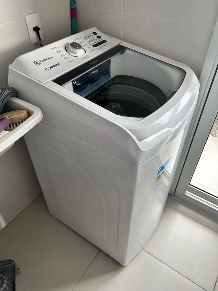 Máquina de Lavar 17kg Electrolux Essential Care com Cesto Inox, Jet&Clean e Ultra Filter (LED17)