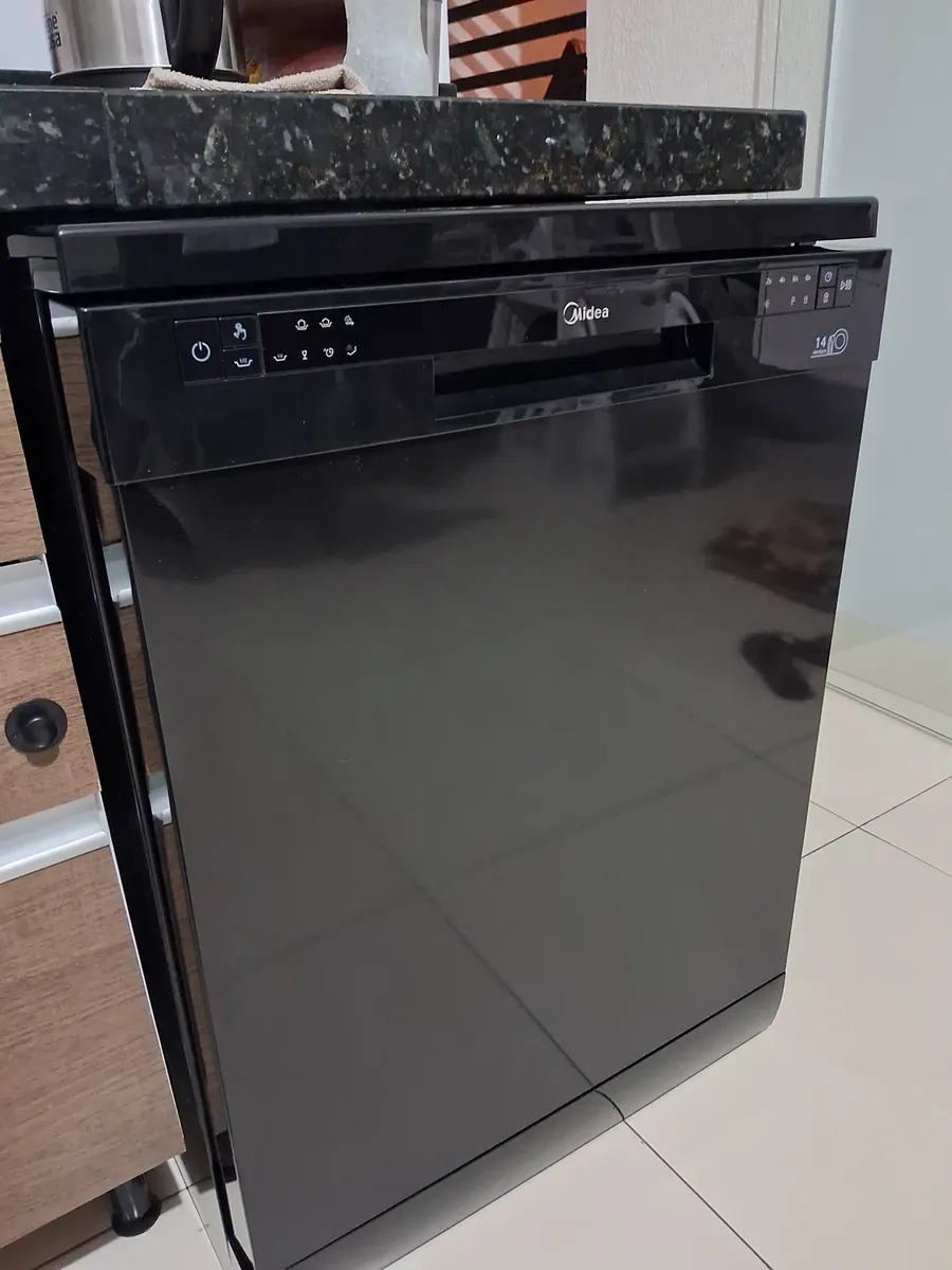 Lava-louças Midea 14 Serviços DWA14P1.DWA14P2 preta