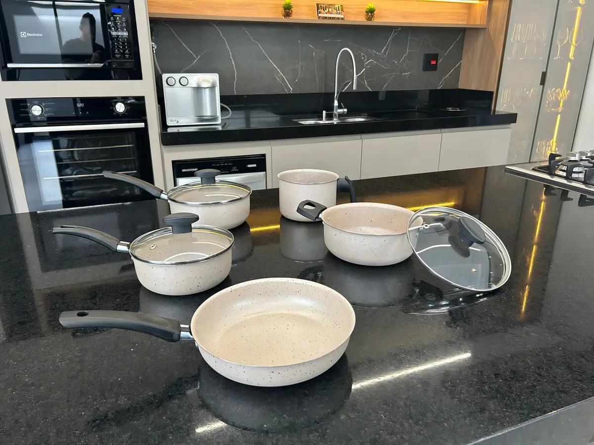Jogo De Panelas 8 Peças Elegan Baunilha Antiaderente Tampa De Vidro Conjunto De Panela Para Cozinha Teflon - Dona Chefa