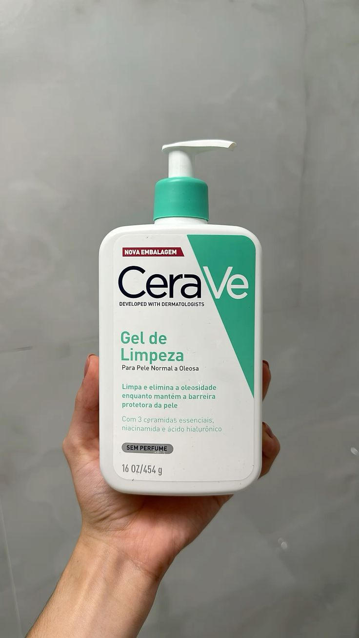 Gel de Limpeza Facial Pele Normal a Oleosa com Niacinamida CeraVe 454g