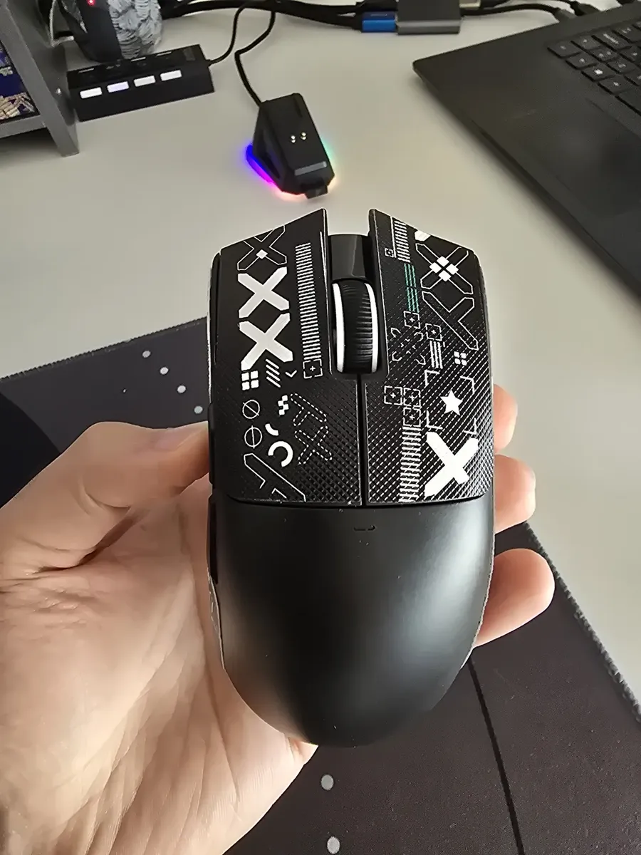 Mouse Para Jogos Sem Fio Attack Shark X11 22k Dpi Rgb Adesivo Antiderrapante Preto