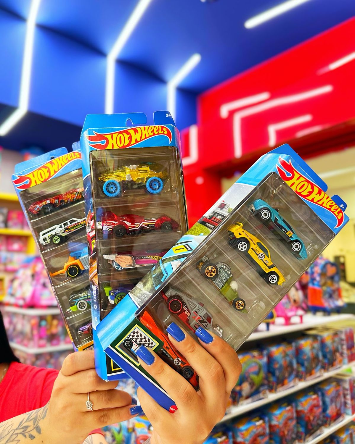 Kit Com 5 Carrinhos Sortidos Hot Wheels Coloridos Mattel