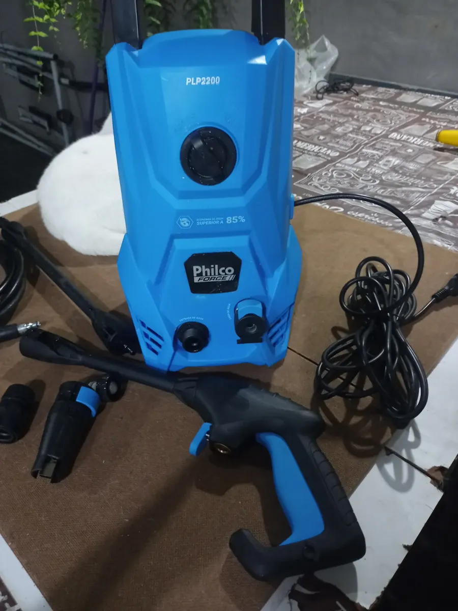 Lavadora de Alta Pressão Jato Compacta Philco PLP2200 1300W 1300 PSI/Libras 312L/h Lança Regulável 220v