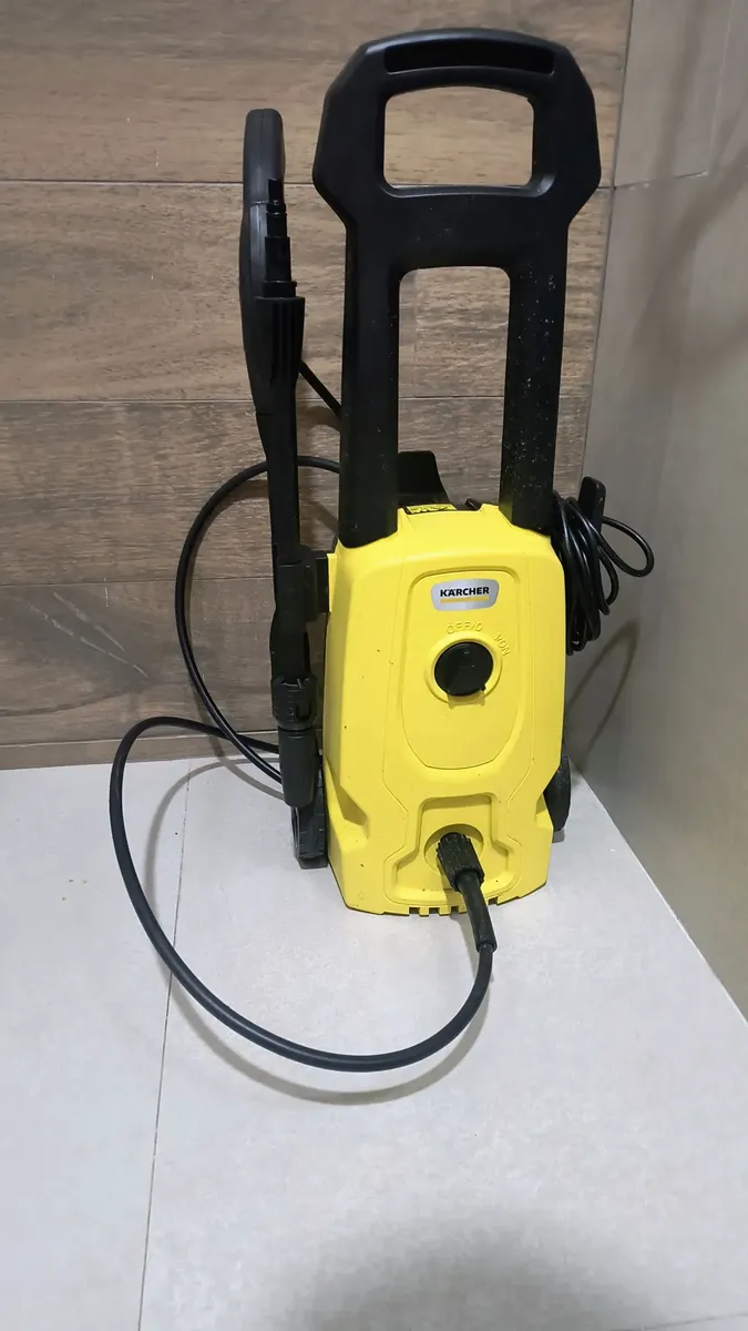 Lavadora de Alta Pressão Kärcher Wash Jet 1.500 PSI/Libras 1400W 300L/h com Aplicador de Detergente e Lança Regulável 220v