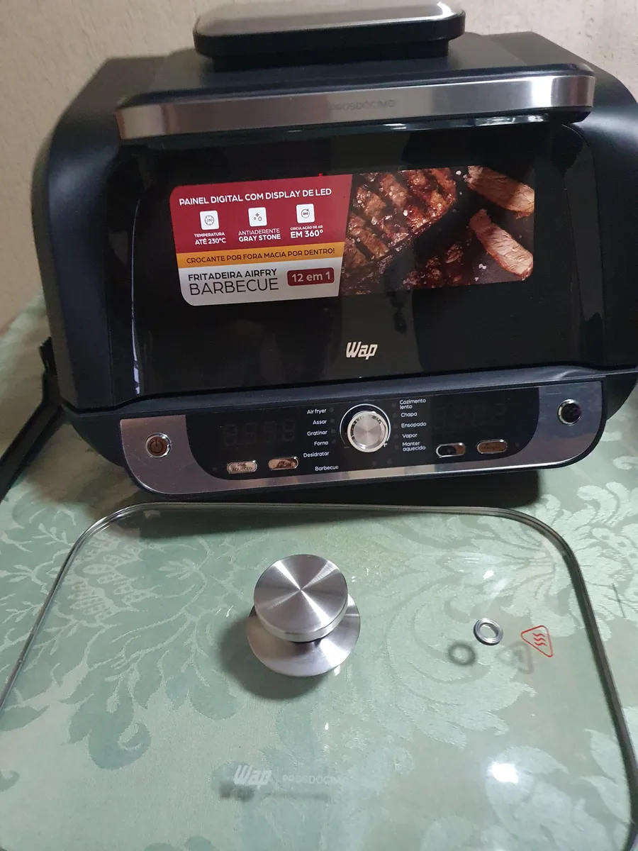 Fritadeira Elétrica Air Fryer WAP Barbecue com Painel Digital e 12 Funções 220V