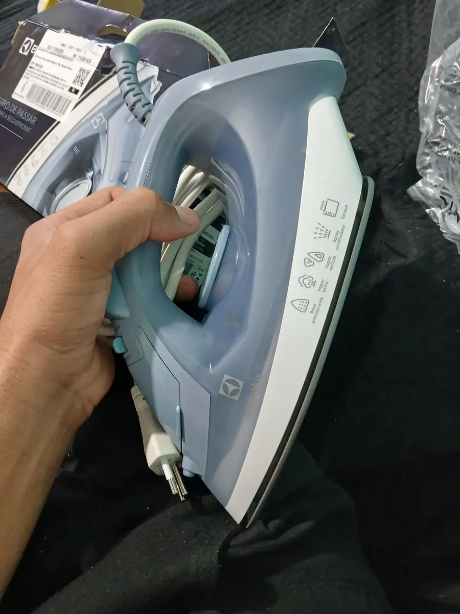 Ferro De Passar A Vapor Esi10 Efficient Azul Electrolux