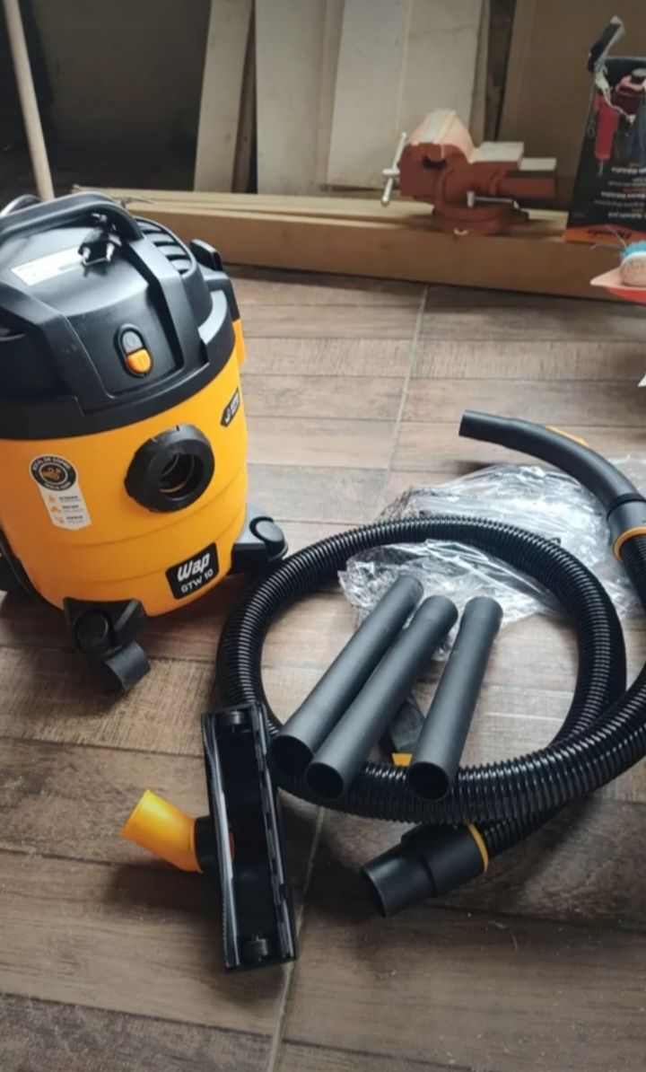 Aspirador De Pó e Água Wap Gtw 10 Compacto 1400w 10 Litros Amarelo