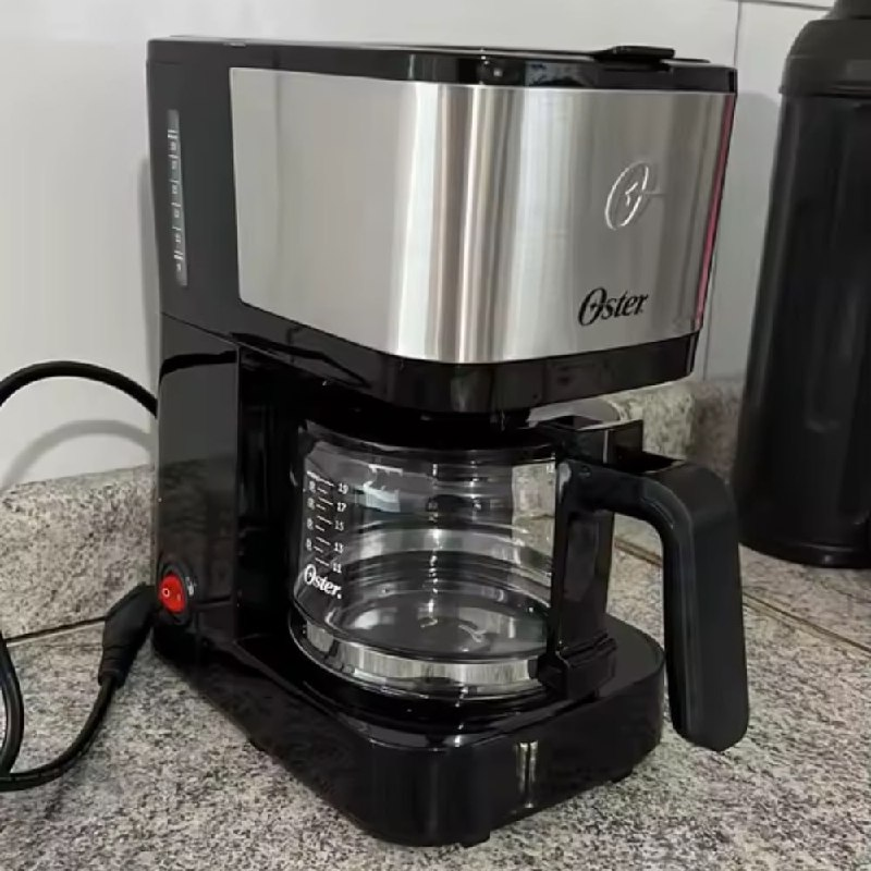 Cafeteira Oster Inox Compacta 0,7L OCAF300-127