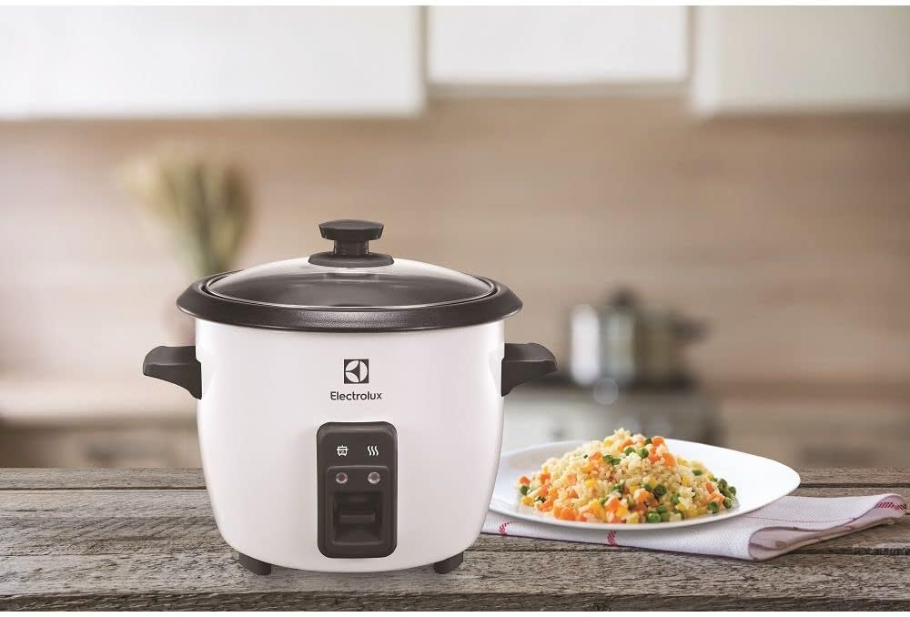 Electrolux Panela Elétrica vapor arroz capacidade 1,3L 7 xícaras manter aquecido panela removivel antiaderente tampa vidro RCB50 branca 220v por Rita Lobo