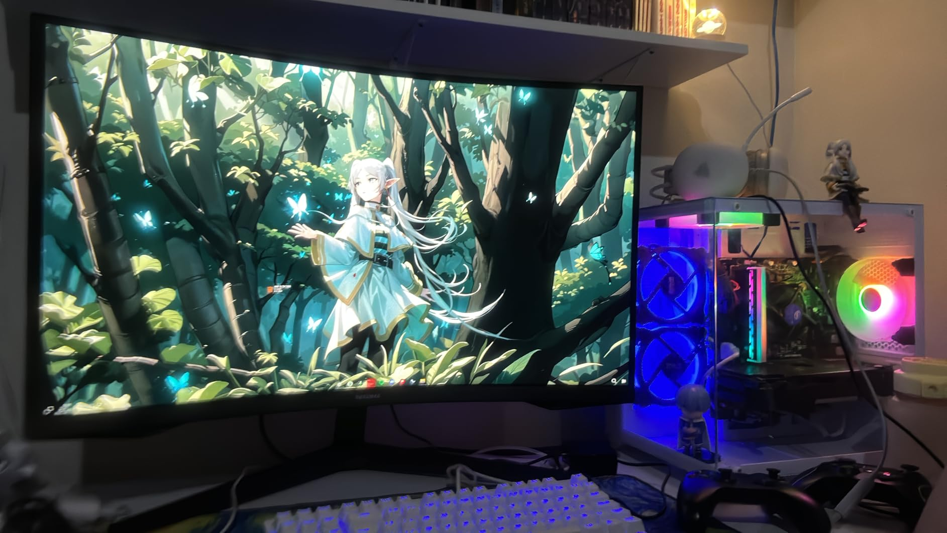 Monitor Gamer Samsung Odyssey G5 32, Resolução QHD, Taxa de atualização de 165Hz & 1ms de tempo de resposta (MPRT), Curvatura com 1000R, HDR 10, AMD FreeSync, Eye Saver Mode & Flicker Free Mode