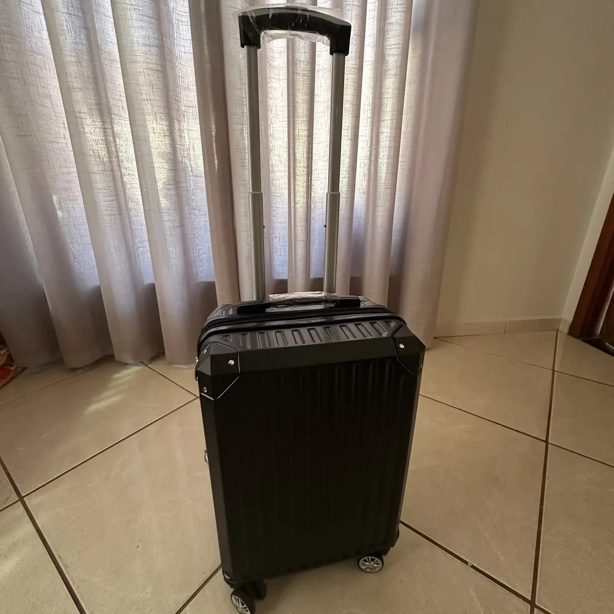 Mala de Bordo Rígida Sweet Studio em ABS com Rodas 360° para Viagem