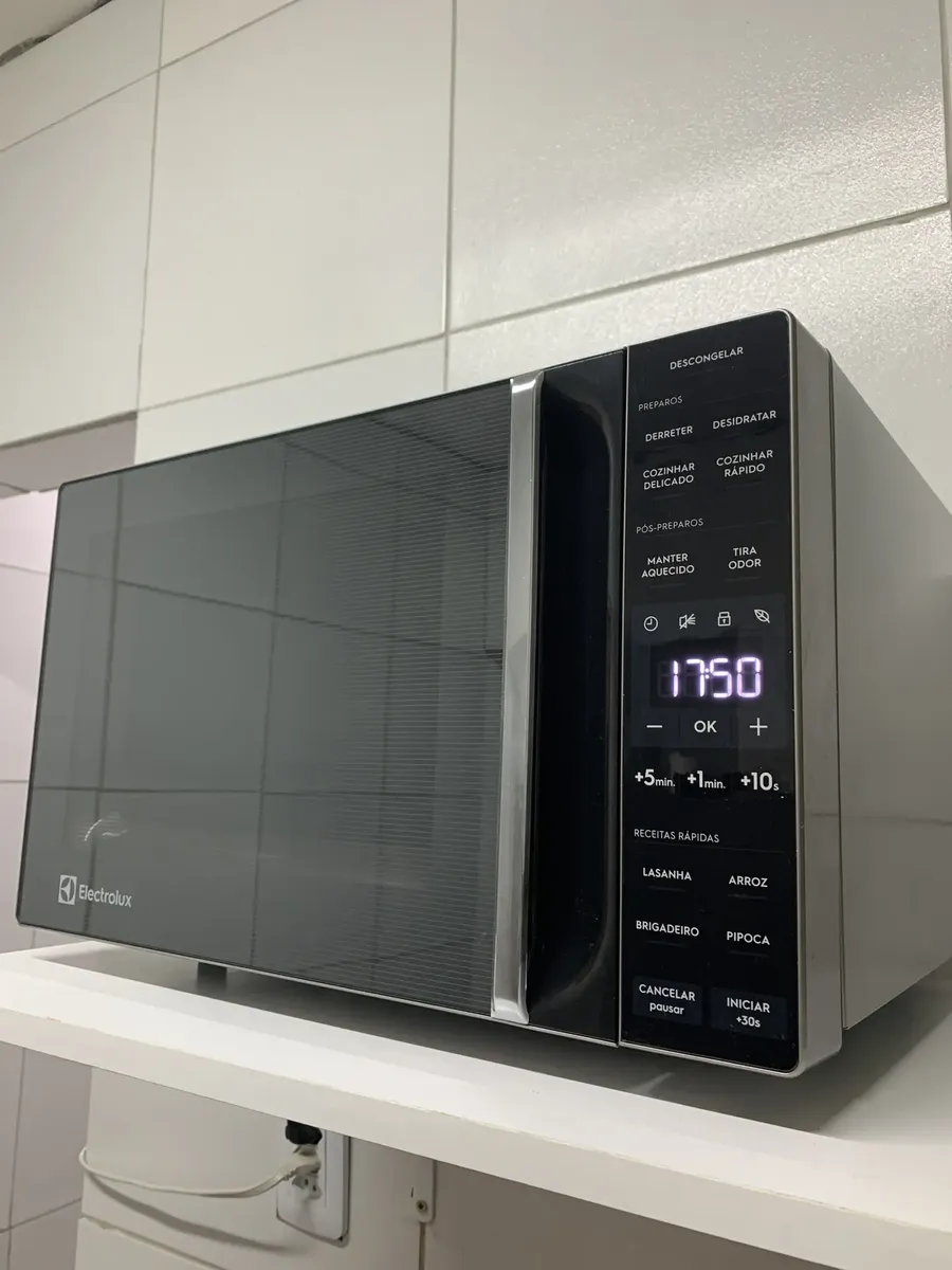 Micro-ondas Electrolux Branco 23L Efficient ME23B