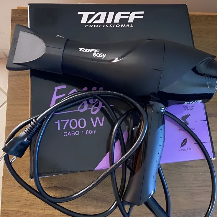 Secador De Cabelos Motor Ac Profissional Easy 1700w Taiff Preto