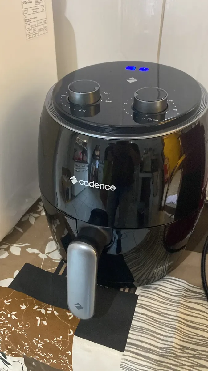 Fritadeira Sem Óleo Super Cook Fryer Frt410 3,8l Cadence Cor Preto